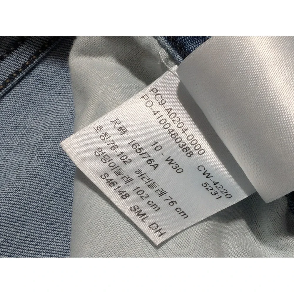 Signature by Levi Strauss Shorts Women 10‎ Blue Mid Rise Bermuda Raw Hem Stretch